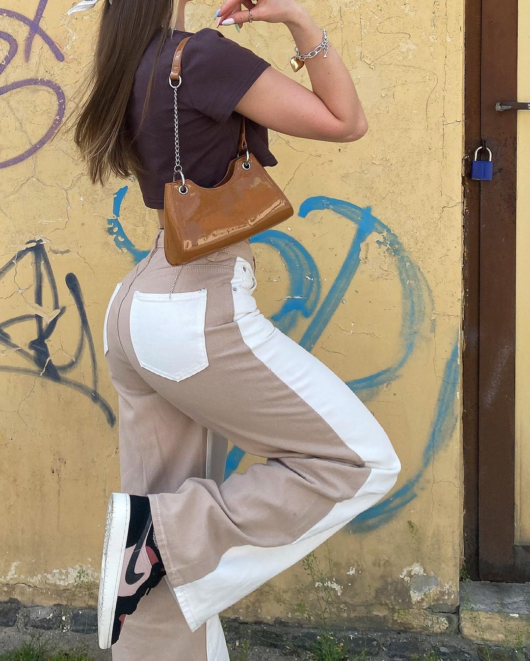 High-Waist White and Khaki Trousers