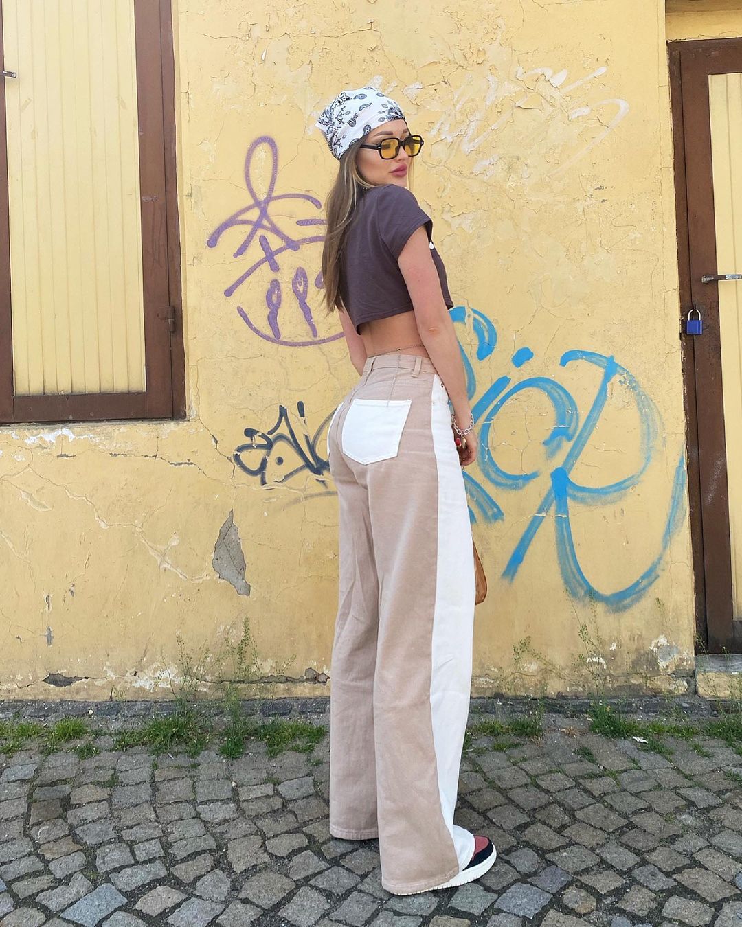 High-Waist White and Khaki Trousers